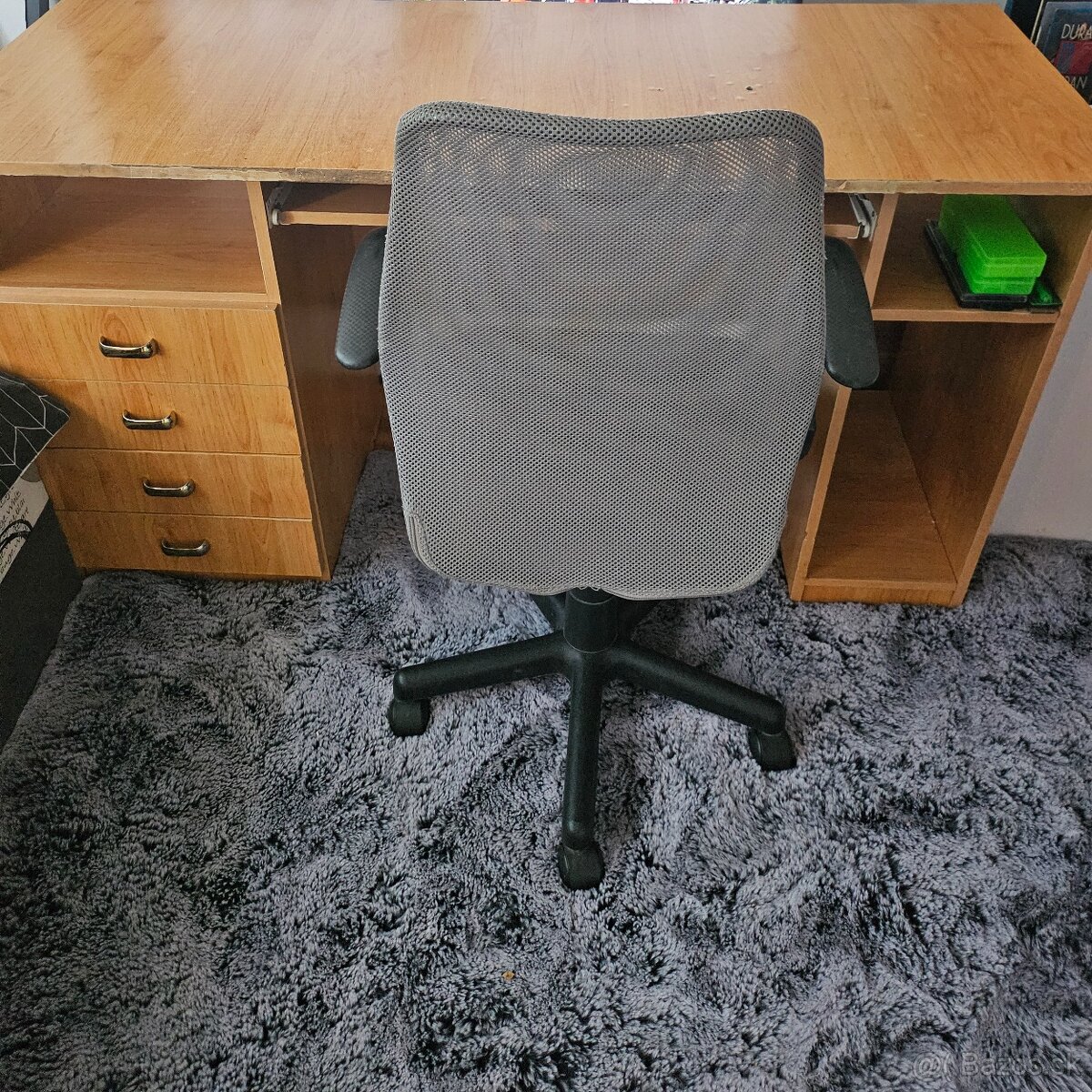 PC stôl + stolička