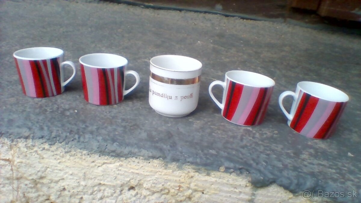 starý detský porcelán...