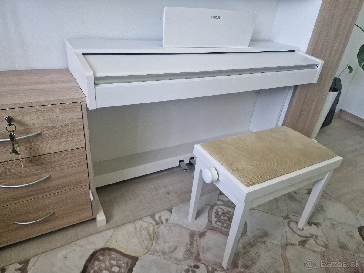 Yamaha arius 144 elektronicke piano