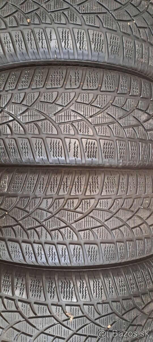 Predám 4ks jazdené zimné 235/50r19-99H Dunlop