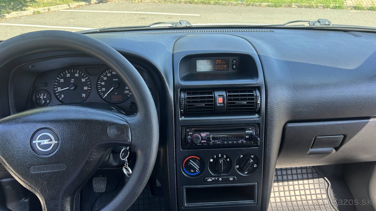 Opel ASTRA -G-CC 1.4