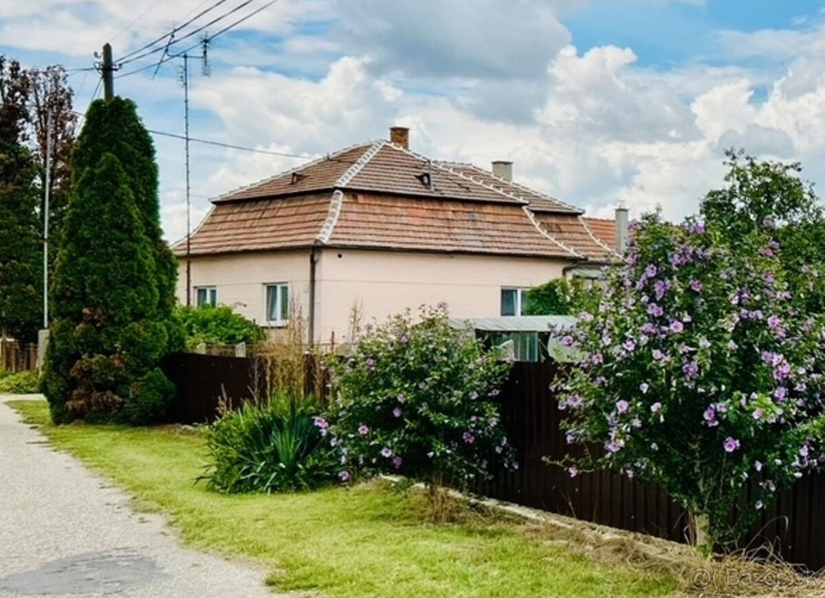 Na predaj OBÝVATEĽNÝ 4izb.dom_hospodárstvo_pozemok 3102 m2