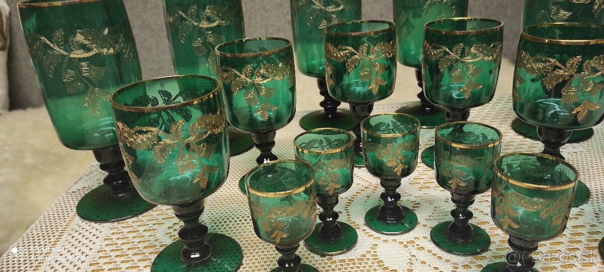 Predám súpravu pohárov zo zeleného skla