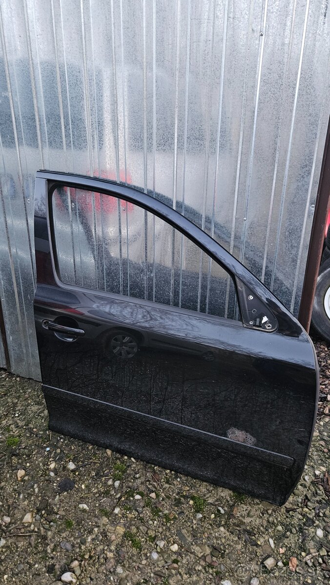 Pravé predné dvere octavia 2 II farba 9910
