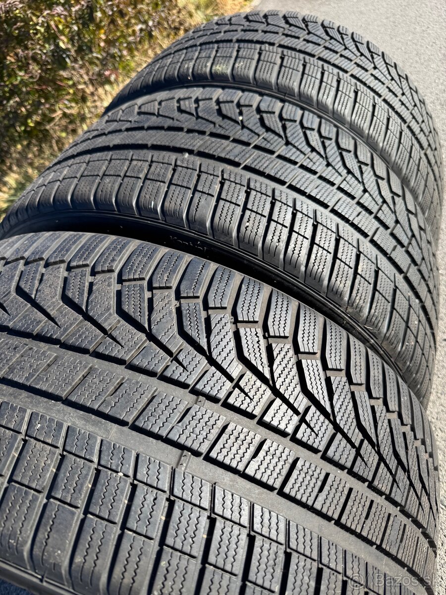 Hankook Winter ICept EVO2 295/35 R23 108W