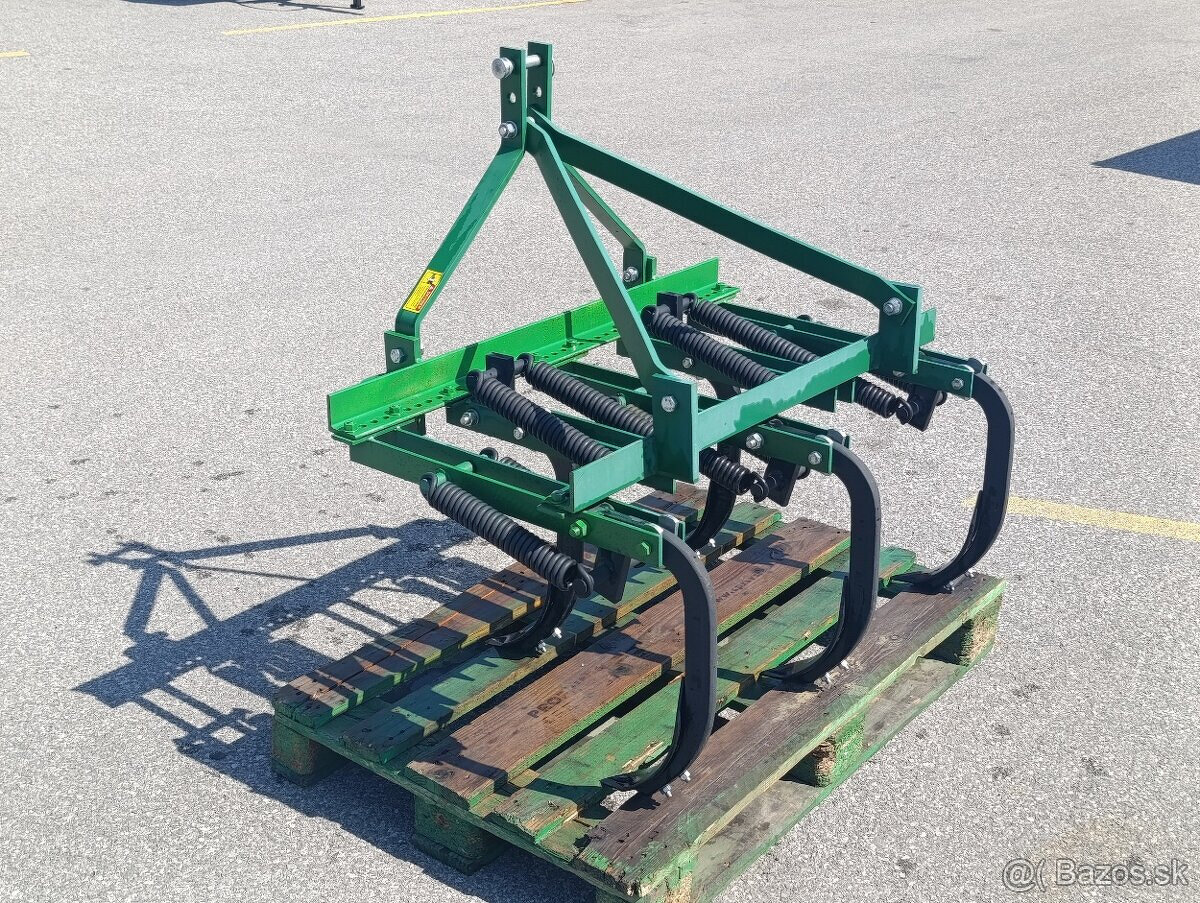 Pružinový kultivátor 110cm
