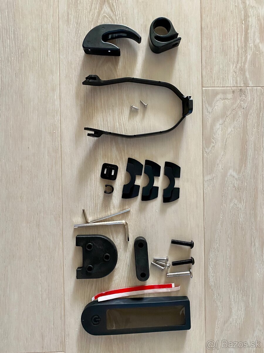 Podložka pod blatník a stojan Xiaomi pri 10″ kolesa