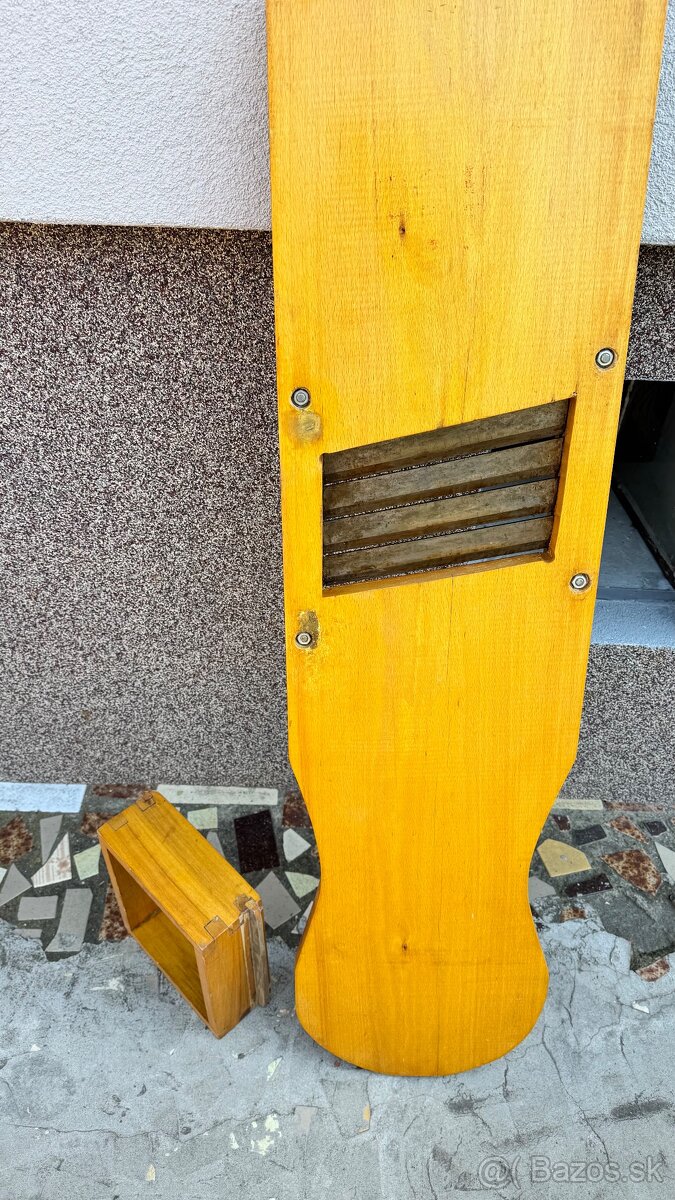 Nože na kapustu,