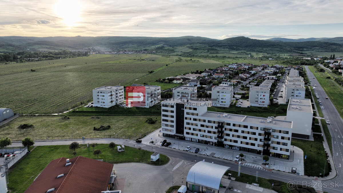 NA Predaj 4 izbový byt v projekte VINICE Pezinok 150m2