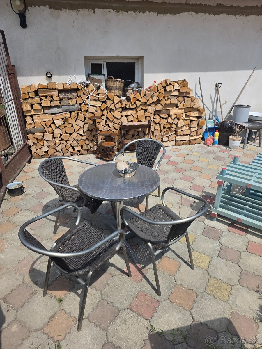 Set na sedenie