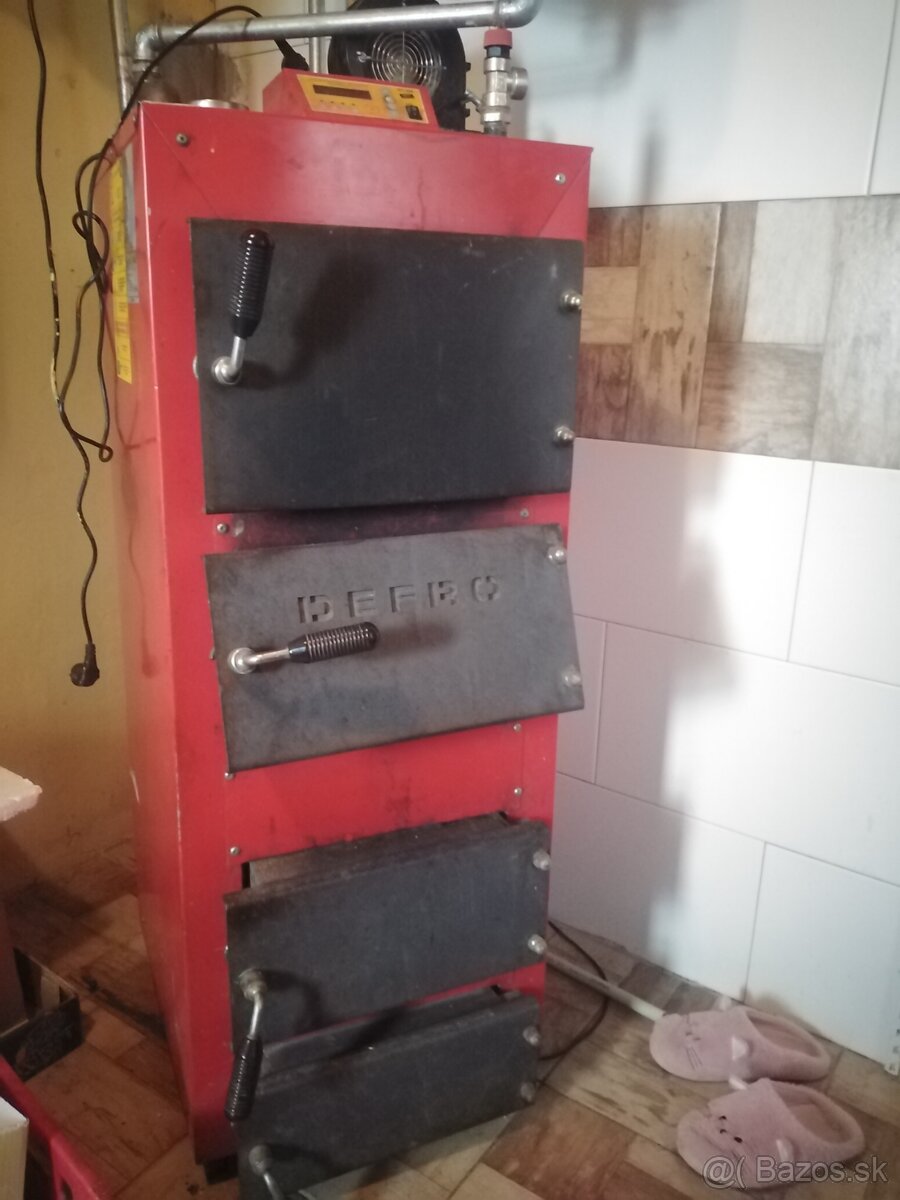 Predám kotol na tuhé palivo