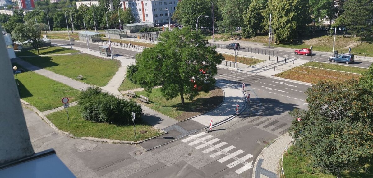 Na predaj 3 izbový byt v Bratislave - Karlova Ves