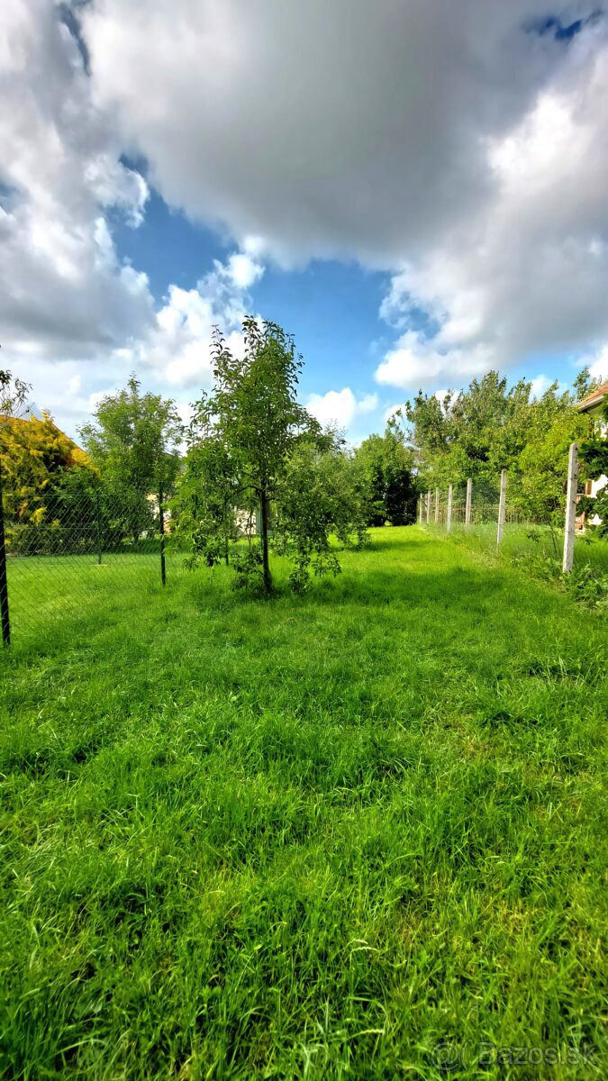 NA PREDAJ stavebný pozemok , Žitavce