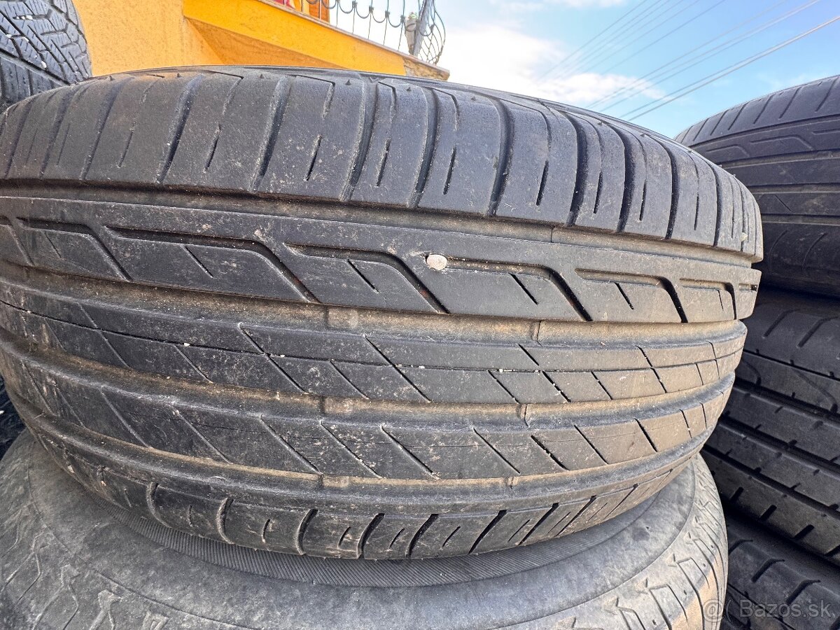 215/60 R17 Bridgestone