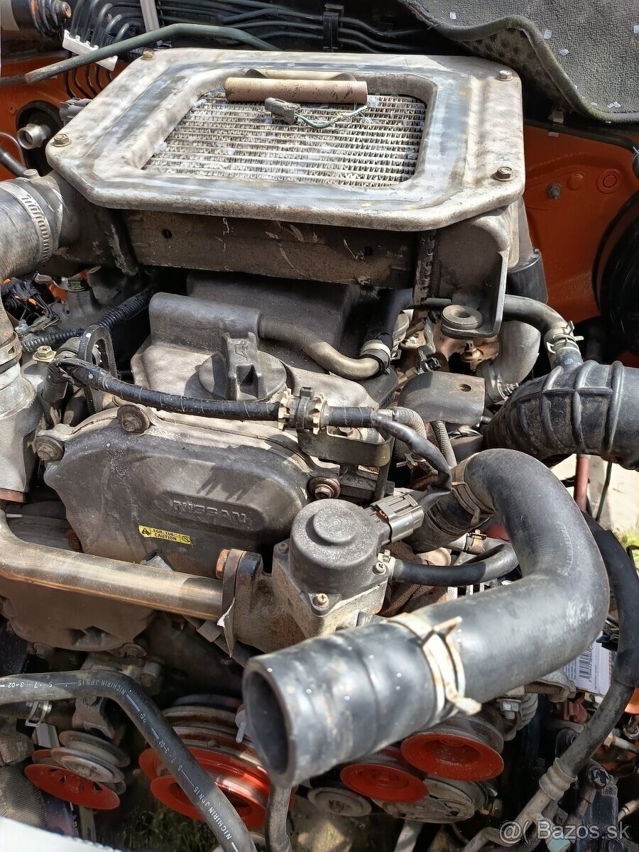 Motor Nissan Navara