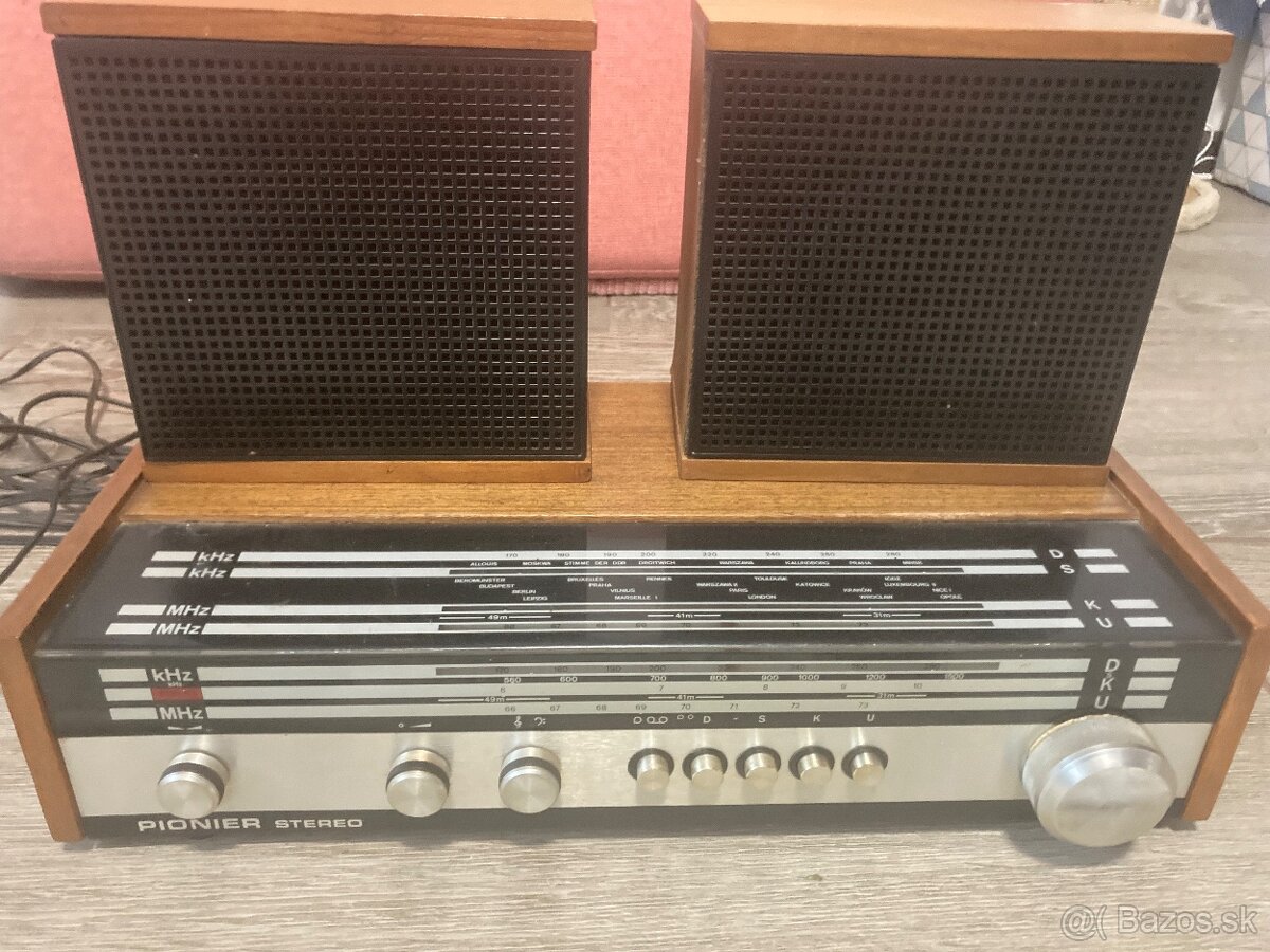 Pionier rádio stereo DSP 102 starozitne rádio 1976 Unitra