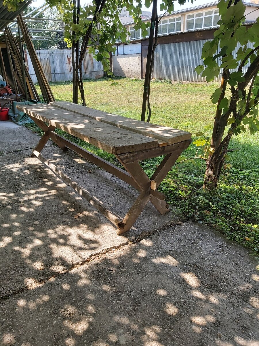 Rám starožitného sedliackeho stola pre 12 ĺudí