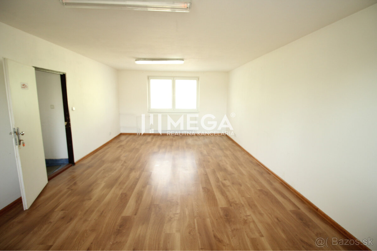 PRENÁJOM KANCELÁRII v Humennom výborná lokalita, BEZ DEPOZIT