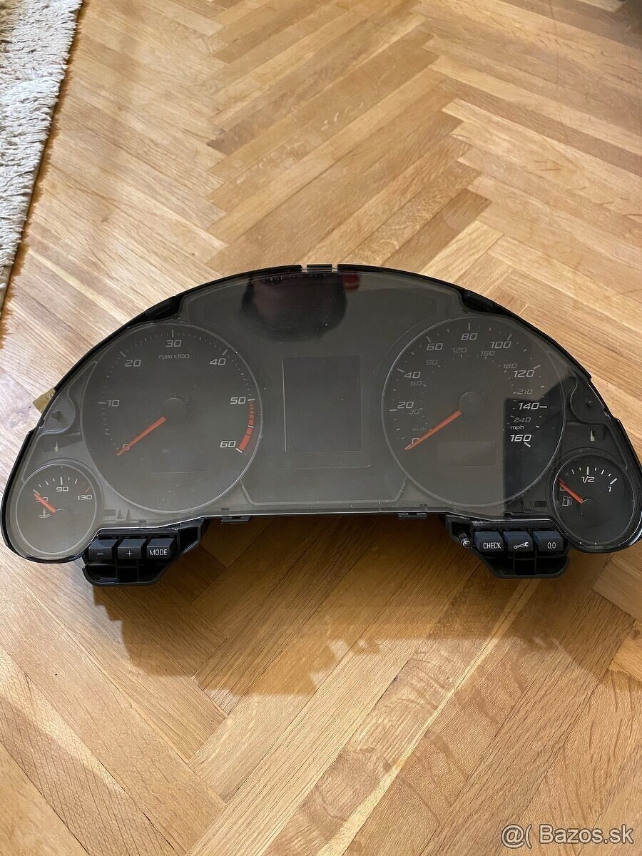 Budíky / tachometer / palubný počítač Seat Exeo
