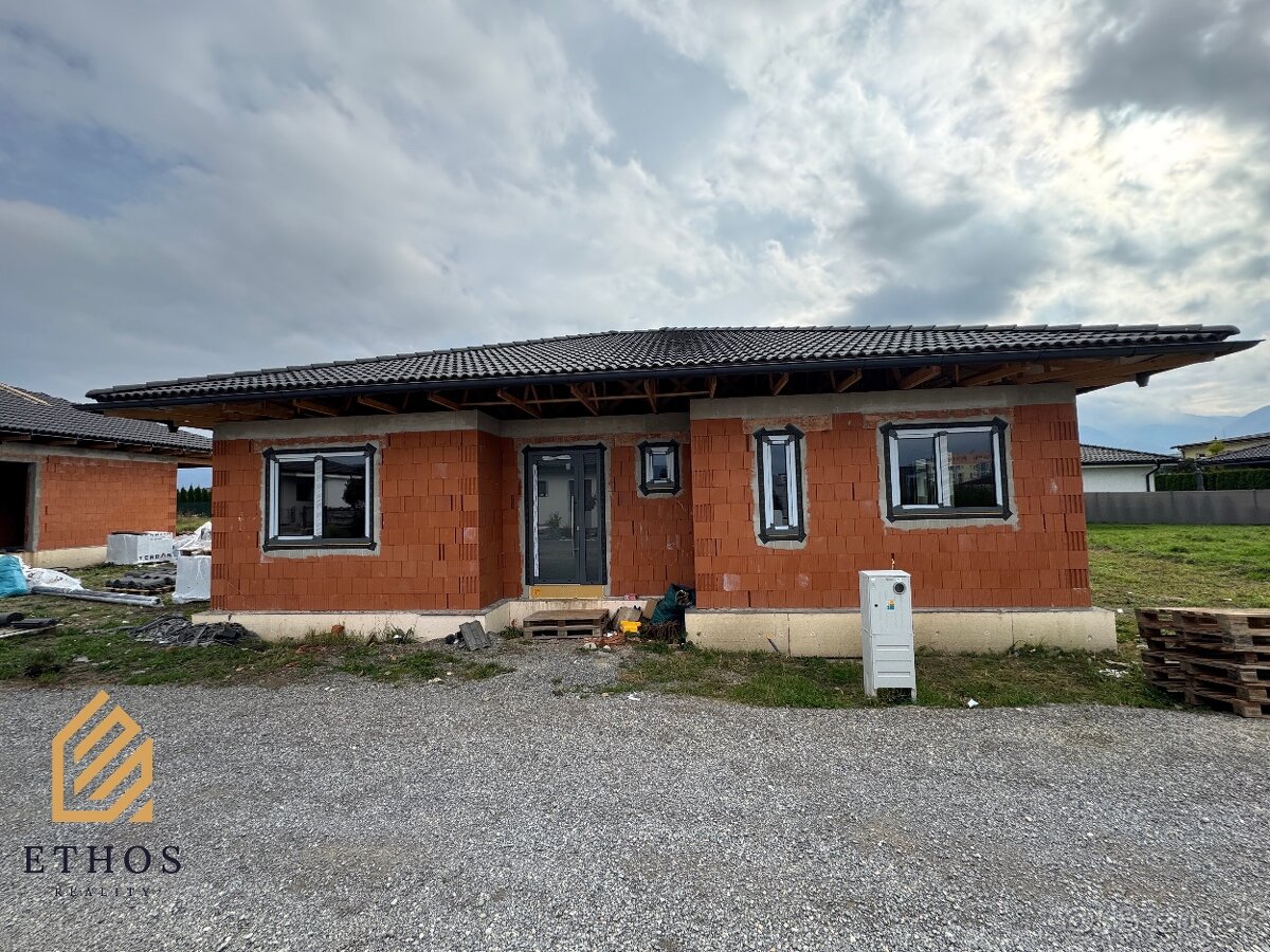 🏡 Na predaj: 2 novostavby rodinných domov – Mojš pri Žiline