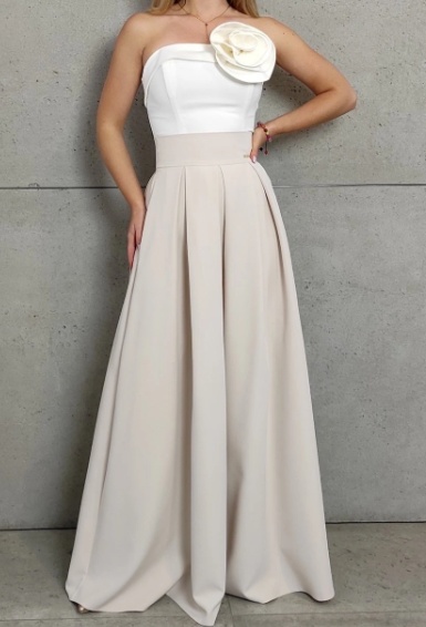 Dlhá elegantná béžová sukňa