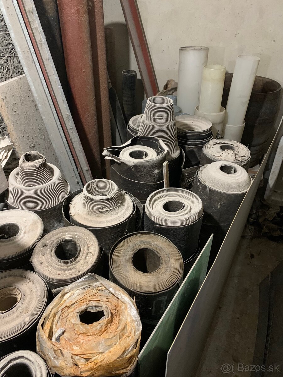 Asfaltova lepenka (papier) v rolkach