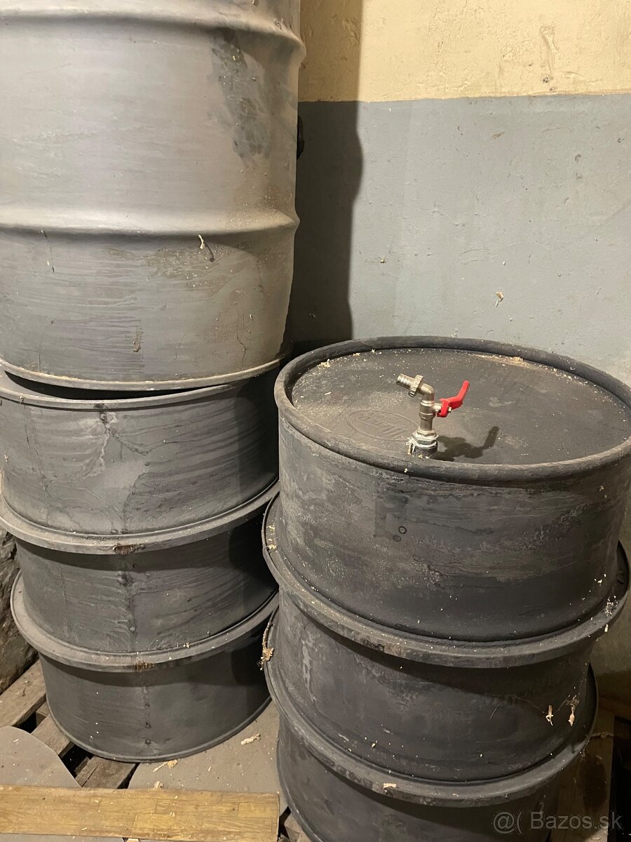 Predám plechové sudy 200L