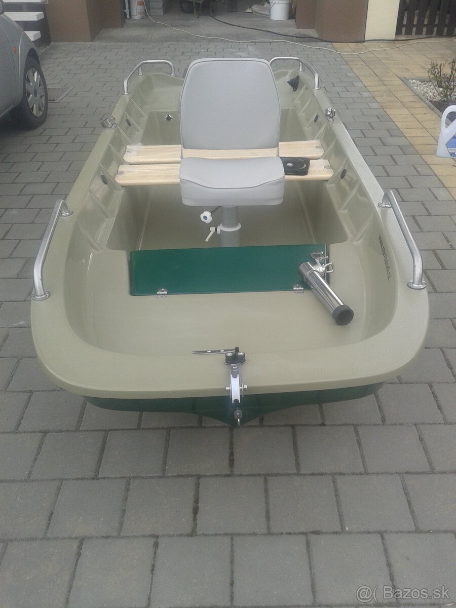 Rybársky čln, pramica, loď Ka 330