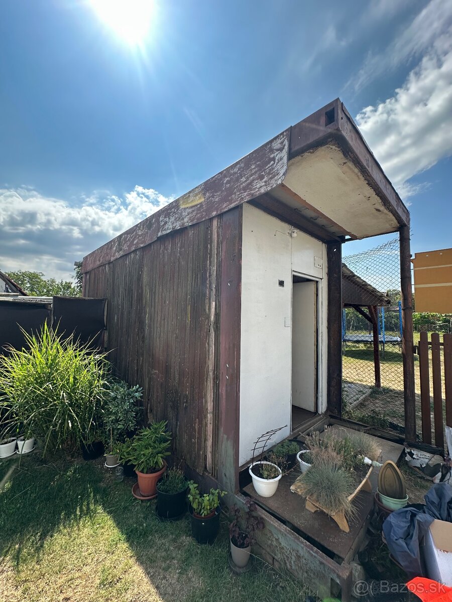 Nehnuteľnosť na predaj · 4 m² · Zlaté Moravce — 350 €