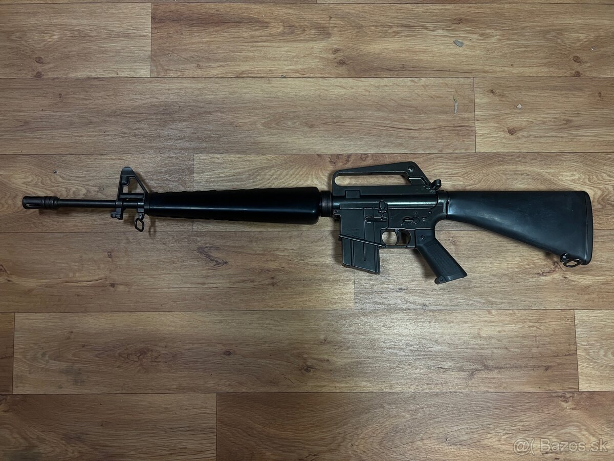 Replika puška Denix Colt M16