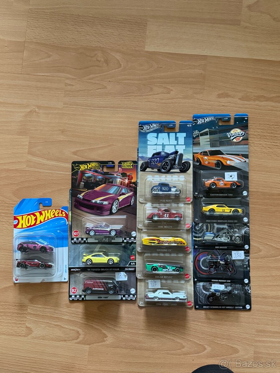 Hot wheels autíčka Mix