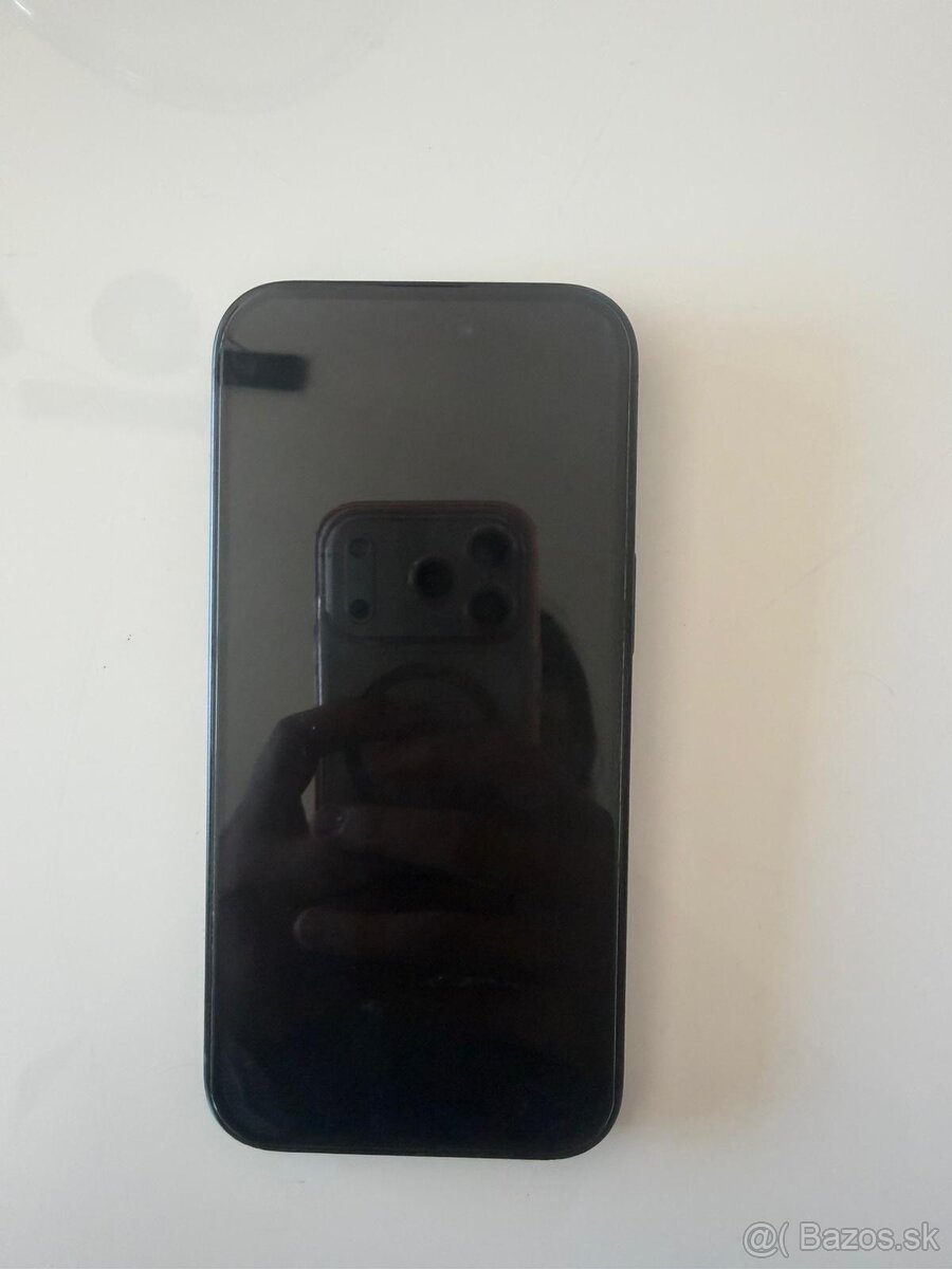 iPhone 15