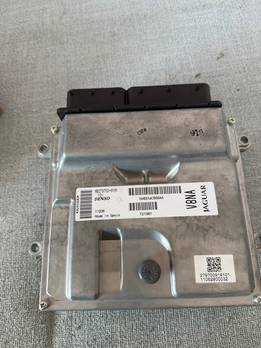 Jaguar XK X150 ECU