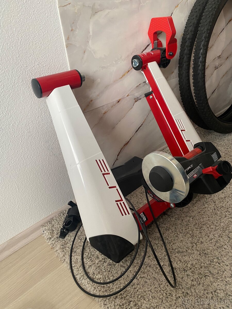 Cyklotrenazer