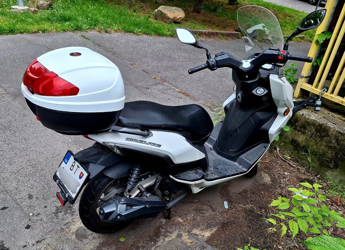 Predam skuter KEEWAY CITYBLADE 125