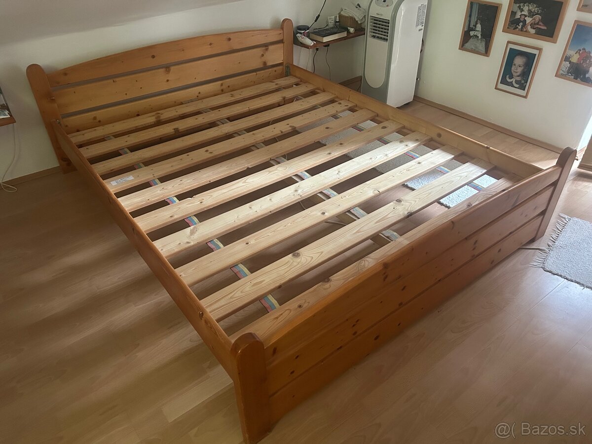 Manzelska postel z masivu 160x200