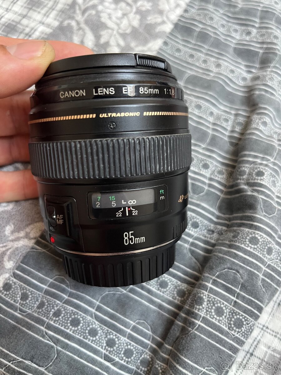 Canon EF 85 1.8 USM