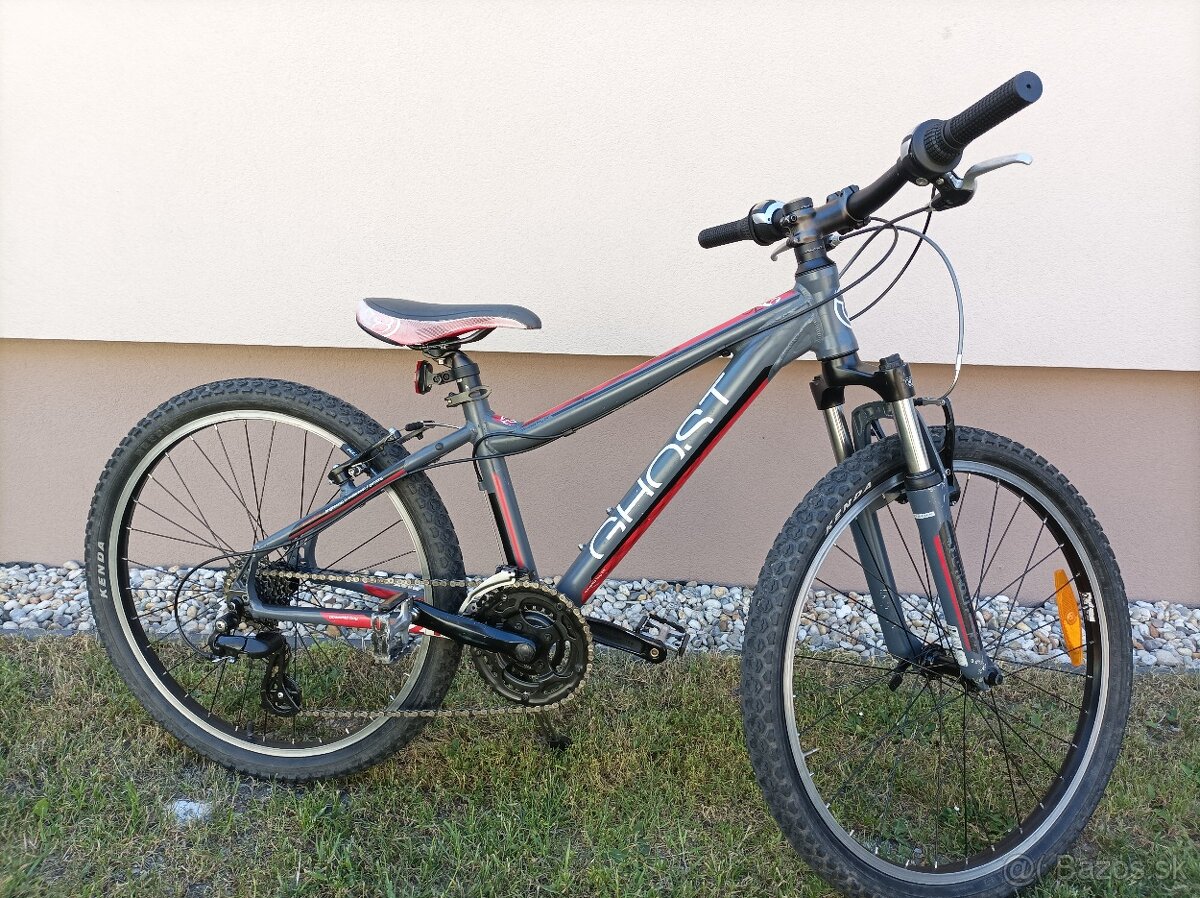 GHOST 24"