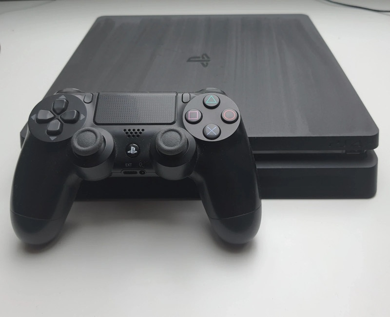 Playstation 4 slim 500GB