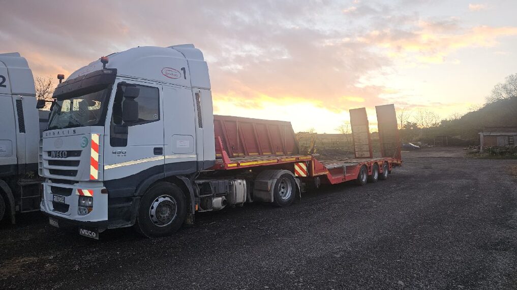 Predám súpravu  Iveco stralis +podvalnik