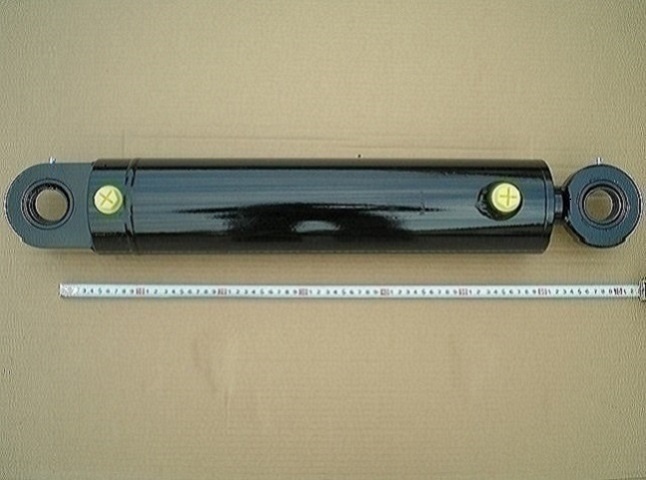 Hydraulický valec na LKT , na riadenie