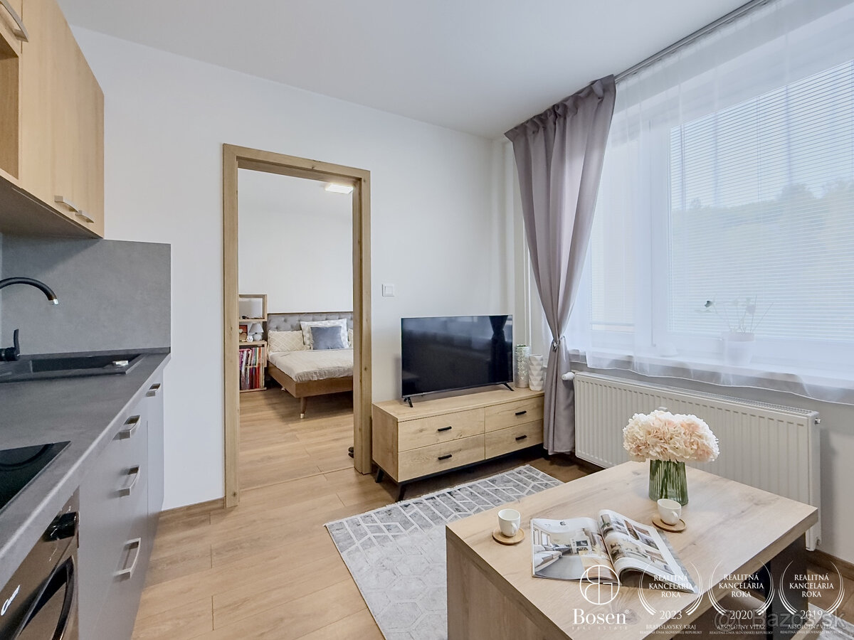 BOSEN| Nadštandardný 1 izbový byt s loggiou, Banská Bystrica