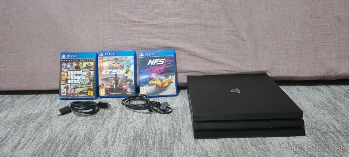 Predám PlayStation 4 pro 1TB