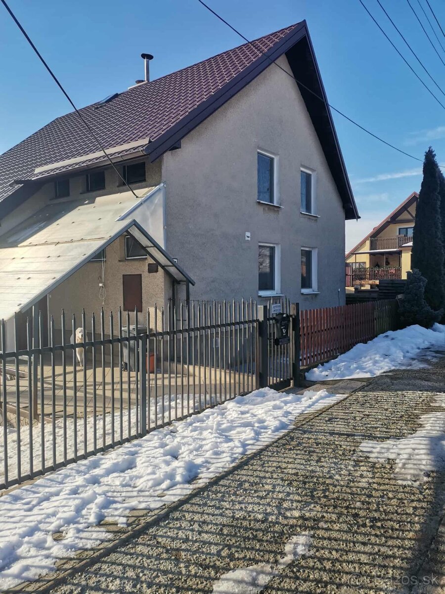 Dvojgeneračný rodinný dom