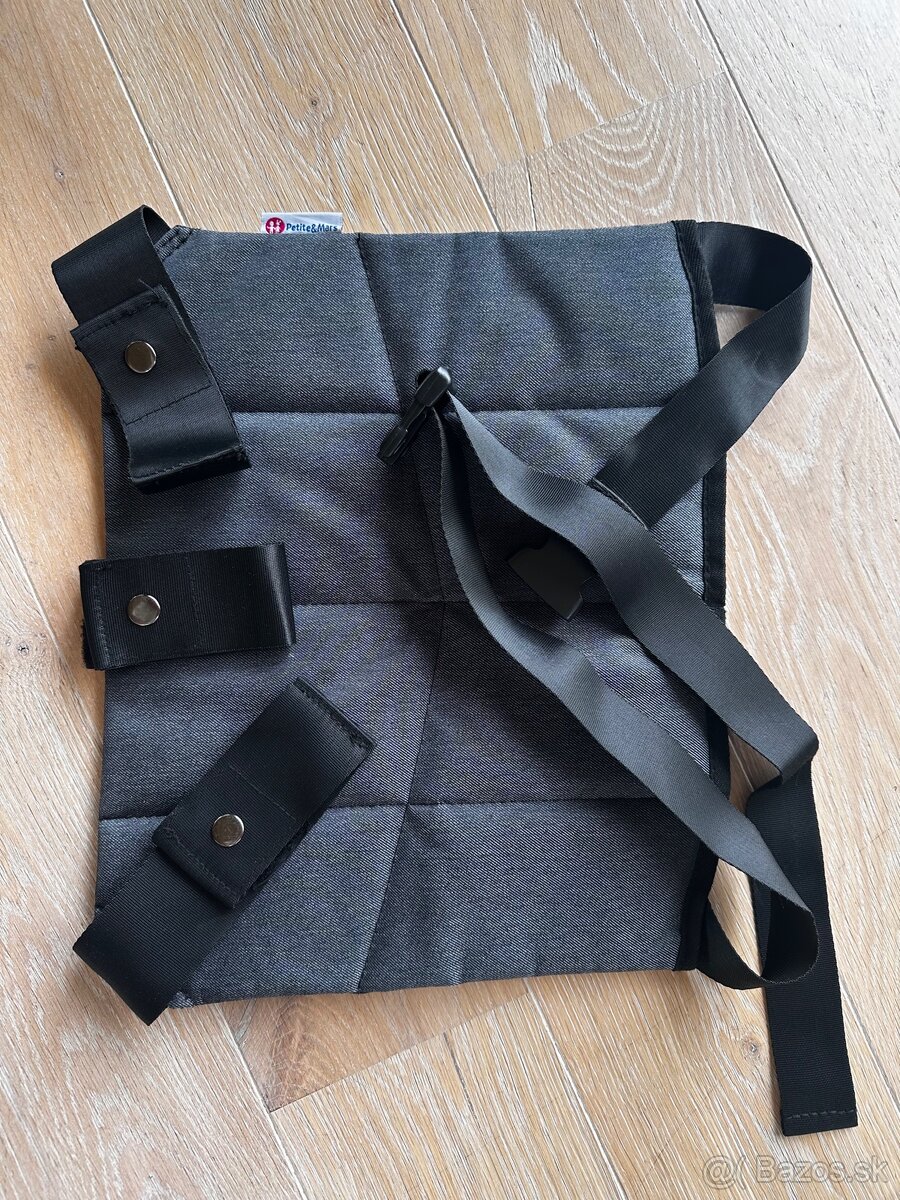 Tehotensky pas do auta