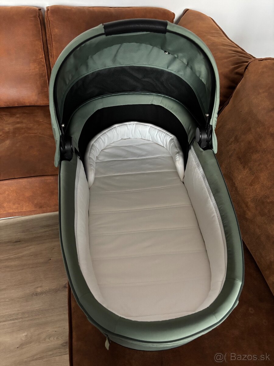 Vanička Cybex Priam 2023 - Leaf green