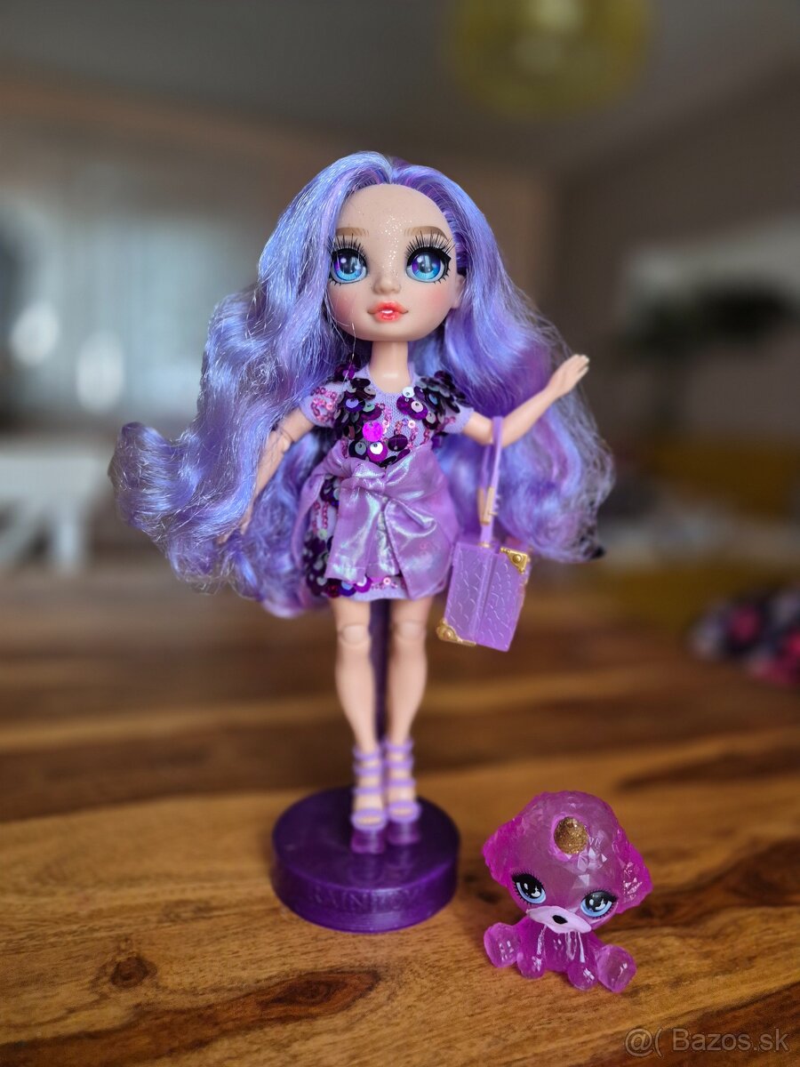 RAINBOW HIGH VIOLET WILLOW BÁBIKA FIALOVÁ