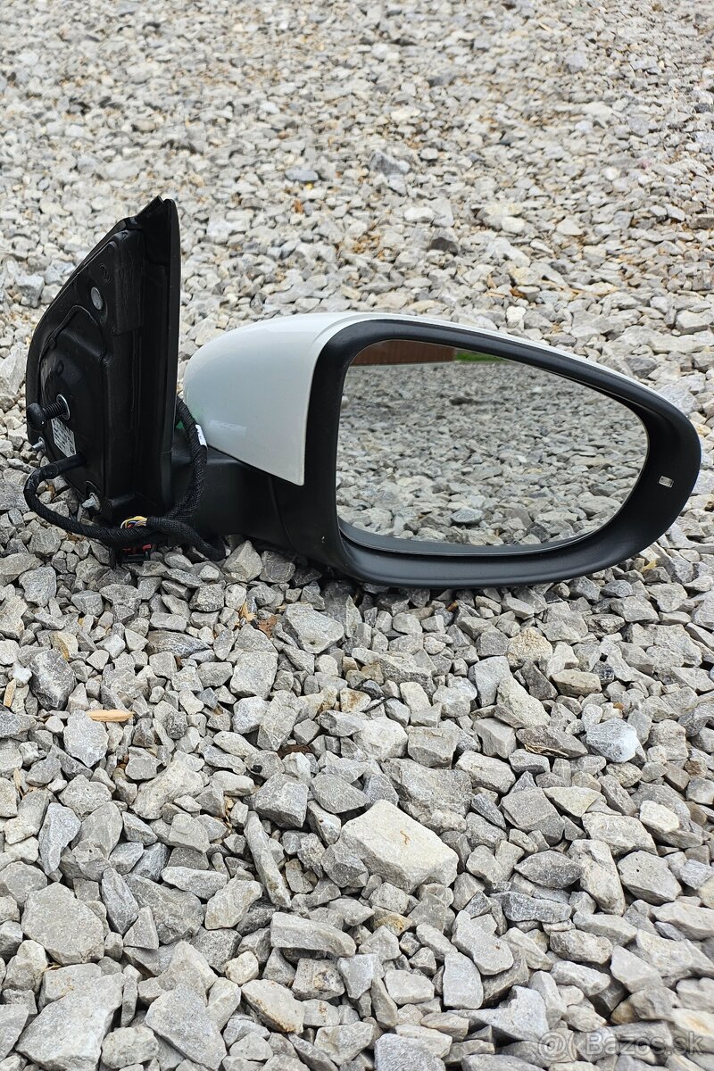 VW Golf 6 HB - Pravé spätné zrkadlo