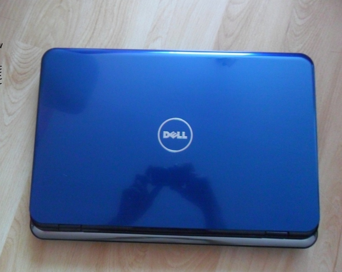 predám nefunkčný notebook Dell Inspiron M5010
