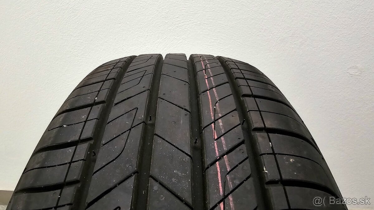 Nové letné 195/55 R16 87H Kumho Solus HS63